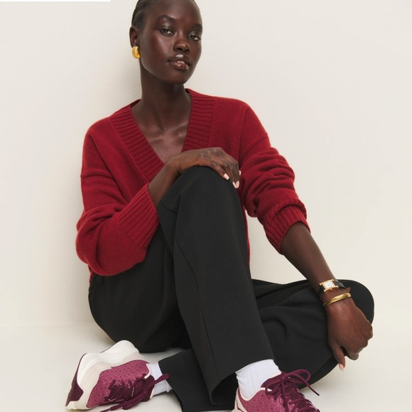 HOKA x Reformation Mach 6 LS Monogram - Picture 4 of 6